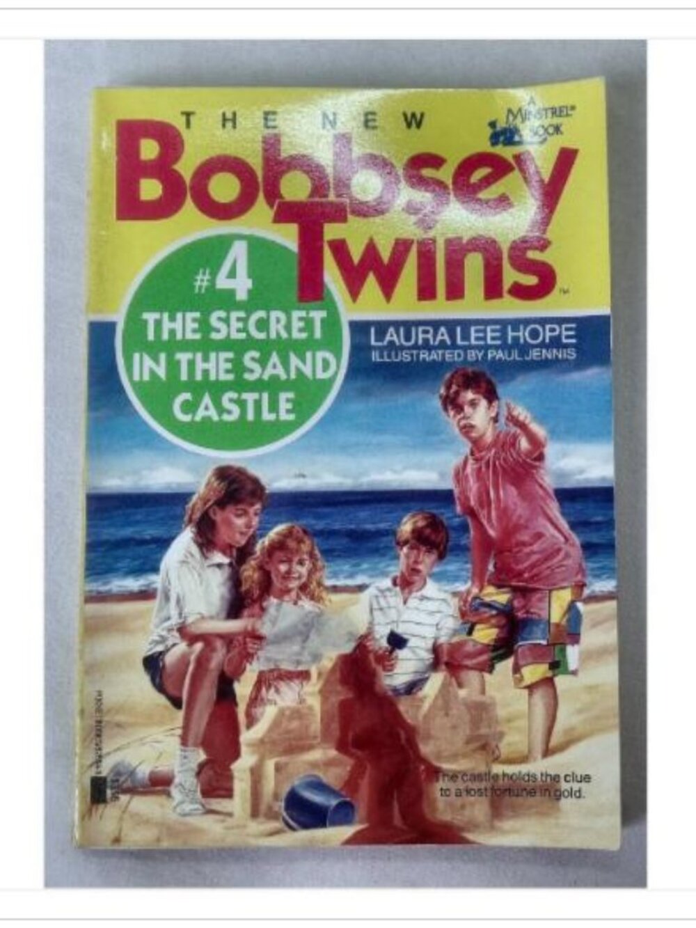 The Secret in the Sand Castle Laura Lee Hope 1988 First Printing Paperback Book